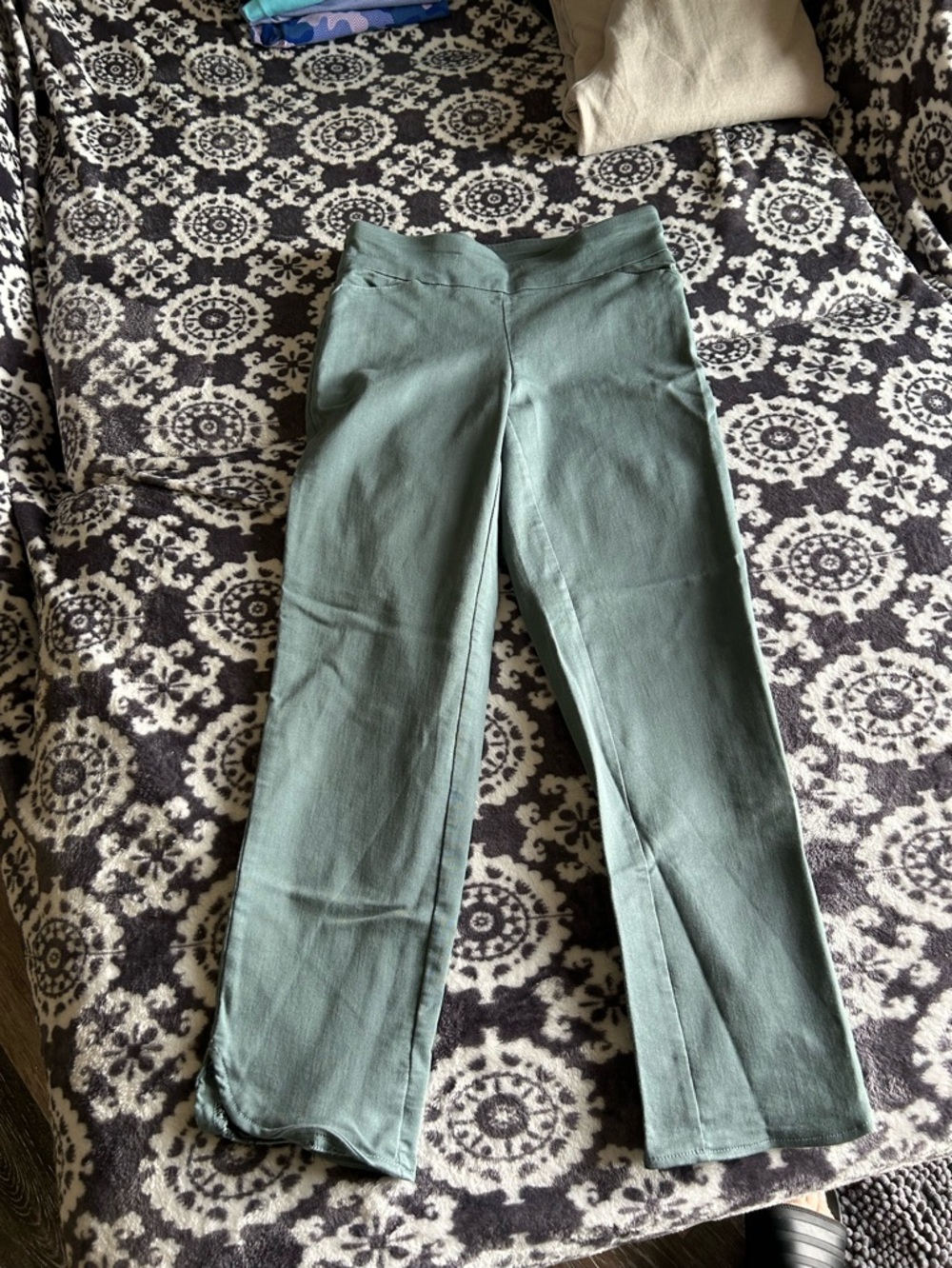 Women’s Croft & Barrow Sage Green Ankle Pants